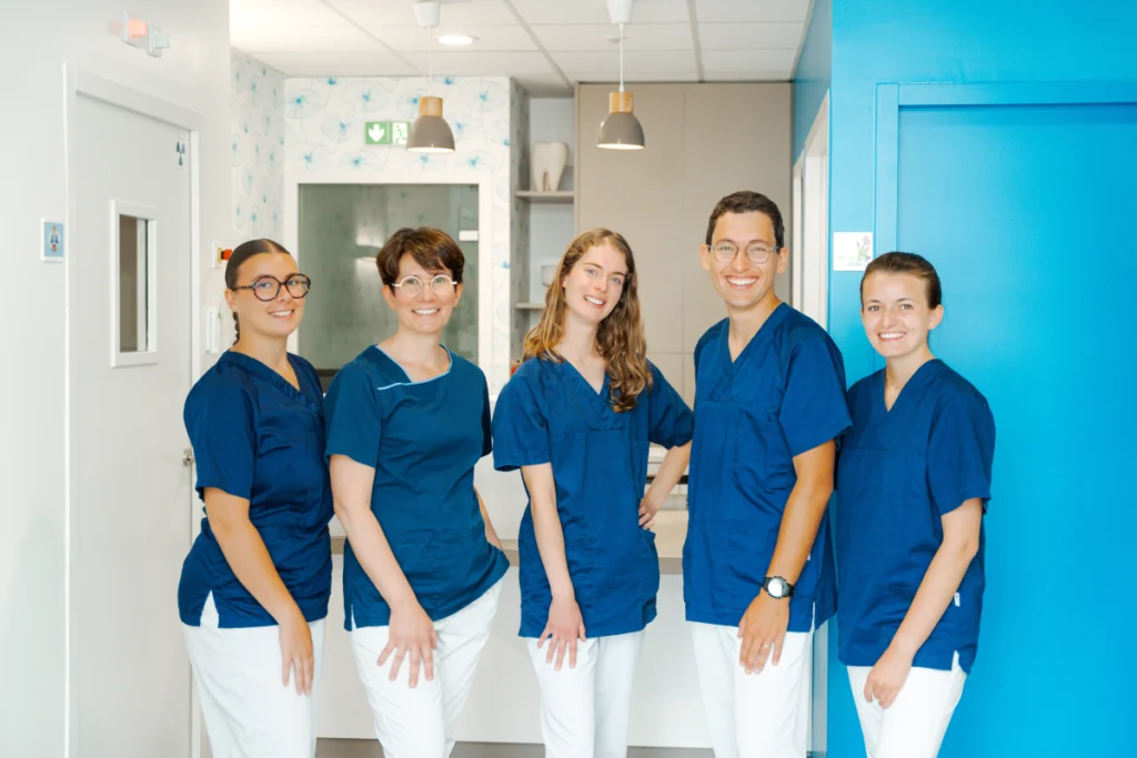 Consultation dentaire pour un patient d'Avrillé
